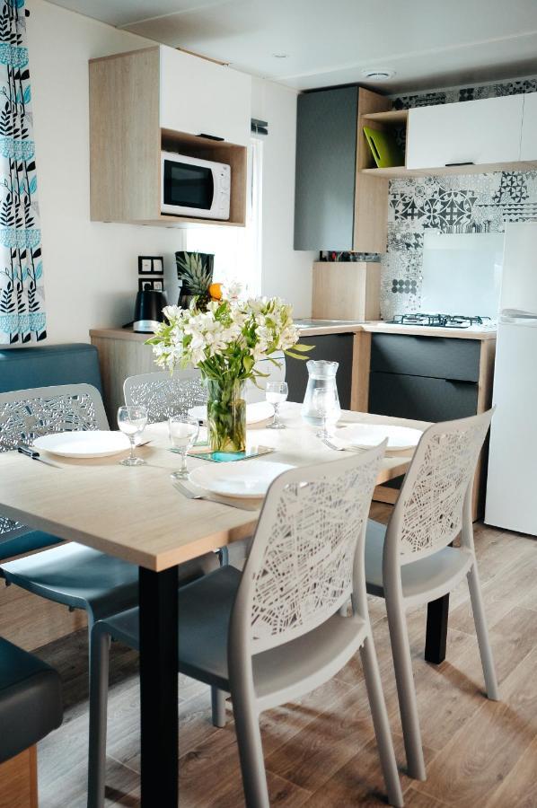 Mobil Home Xxl2 4 Chambres - Camping Chateau La Foret Saint-Julien-des-Landes ภายนอก รูปภาพ
